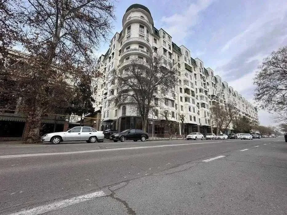 100 m², 3-xonali kvartira, 9/10