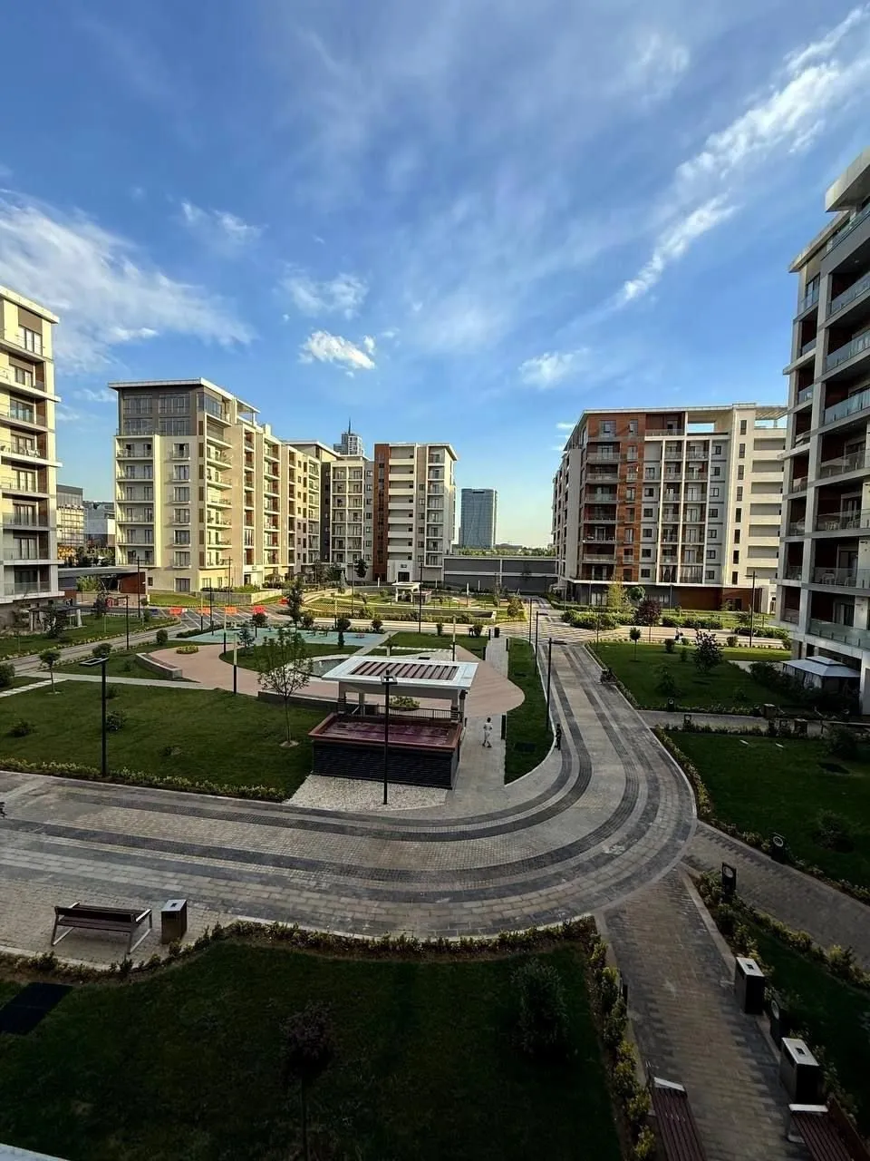 220 м², 4-комн. квартира, 3/9