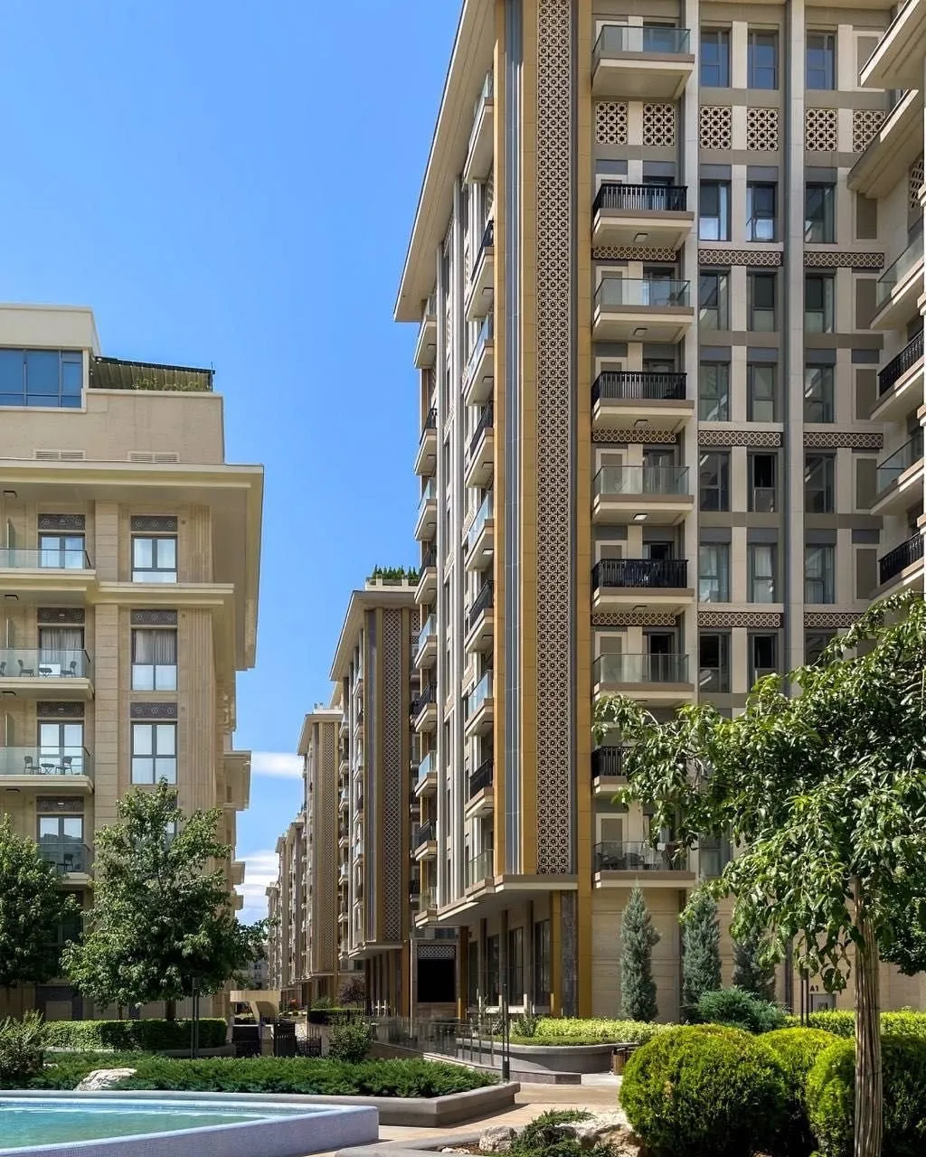 295 м², 5-комн. квартира, 9/10