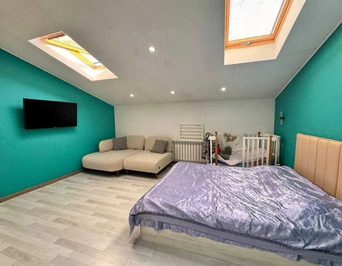 180 m², 4-xonali kvartira, 8/9