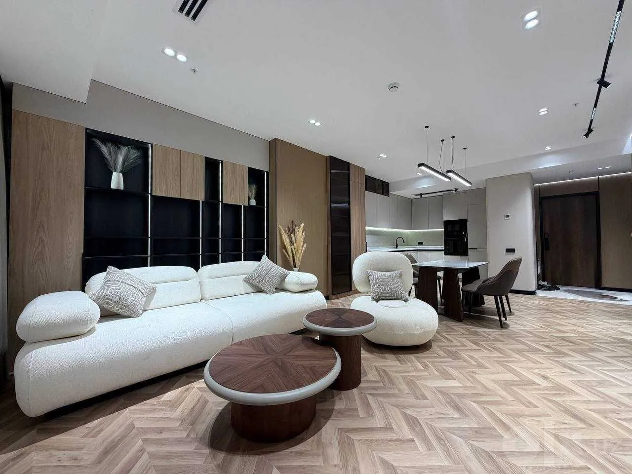 67 m², 3-xonali kvartira, 33/47