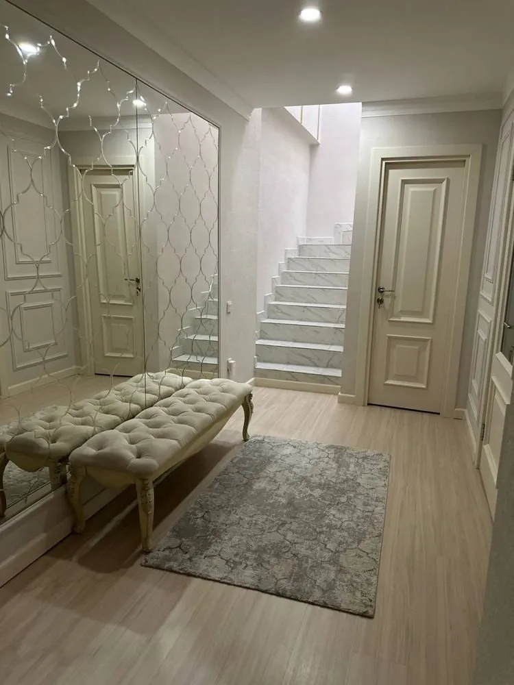 91 м², 3-комн. квартира, 1/8