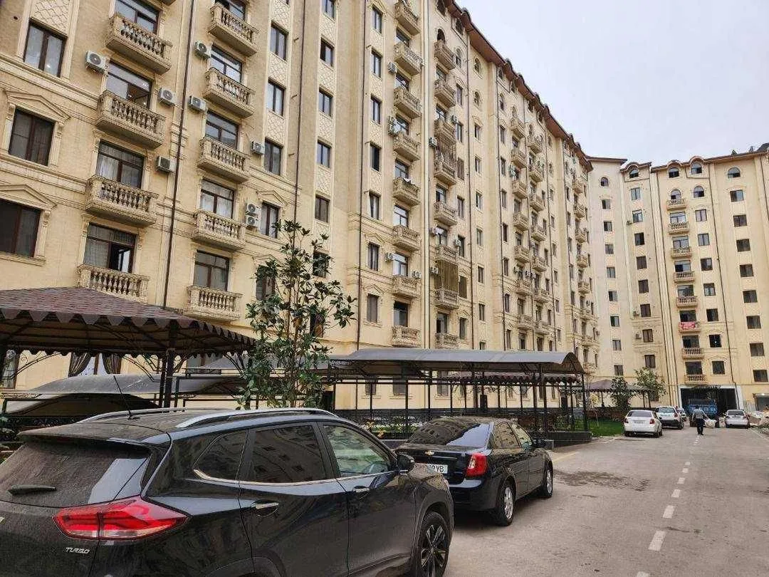 80 м², 3-комн. квартира, 8/10