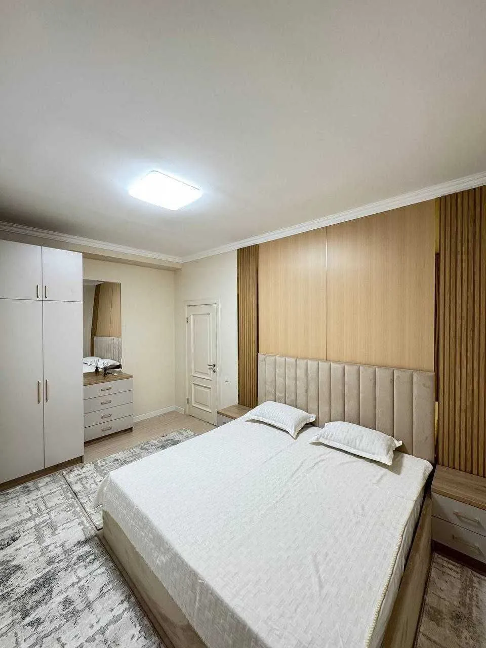 100 m², 4-xonali kvartira, 8/8