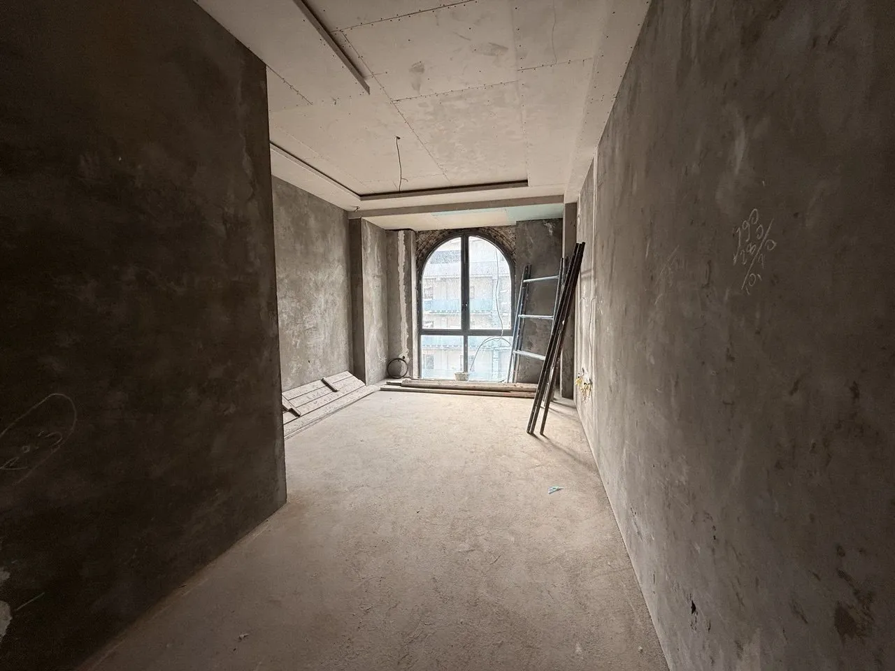 170 м², 5-комн. квартира, 8/11