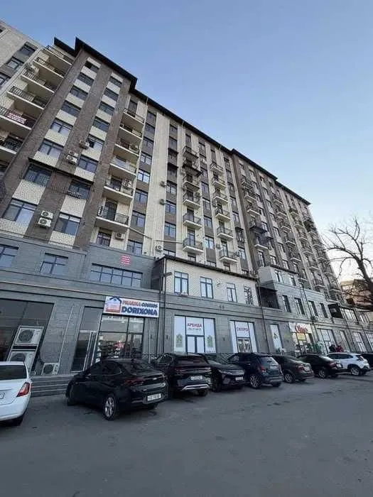 180 м², многокомнатная квартира, 9/10