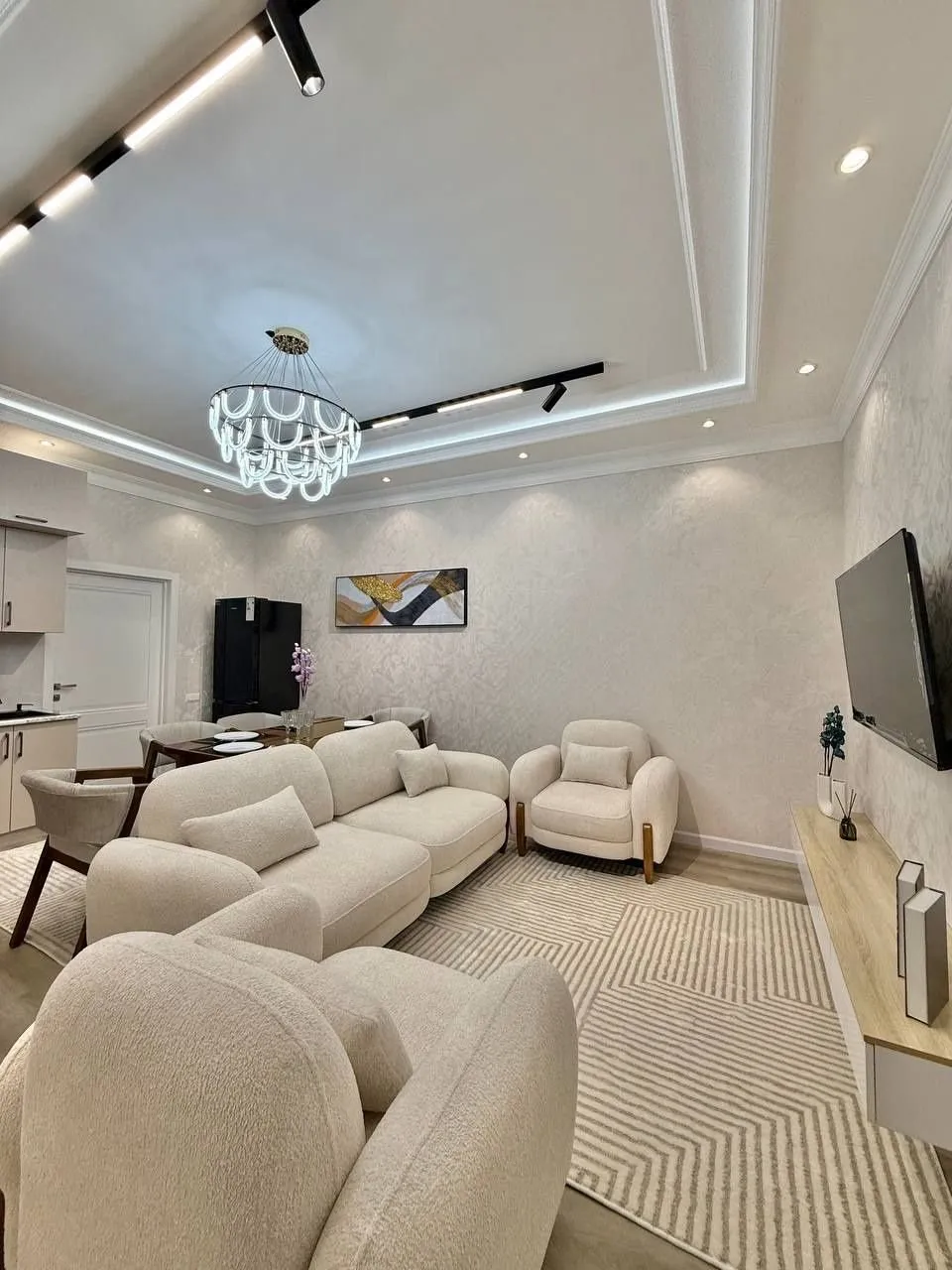 53 м², 2-комн. квартира, 3/8