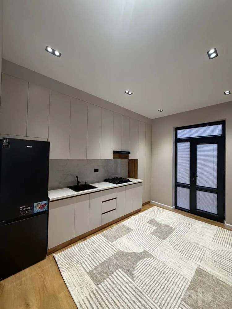 65 м², 2-комн. квартира, 2/10