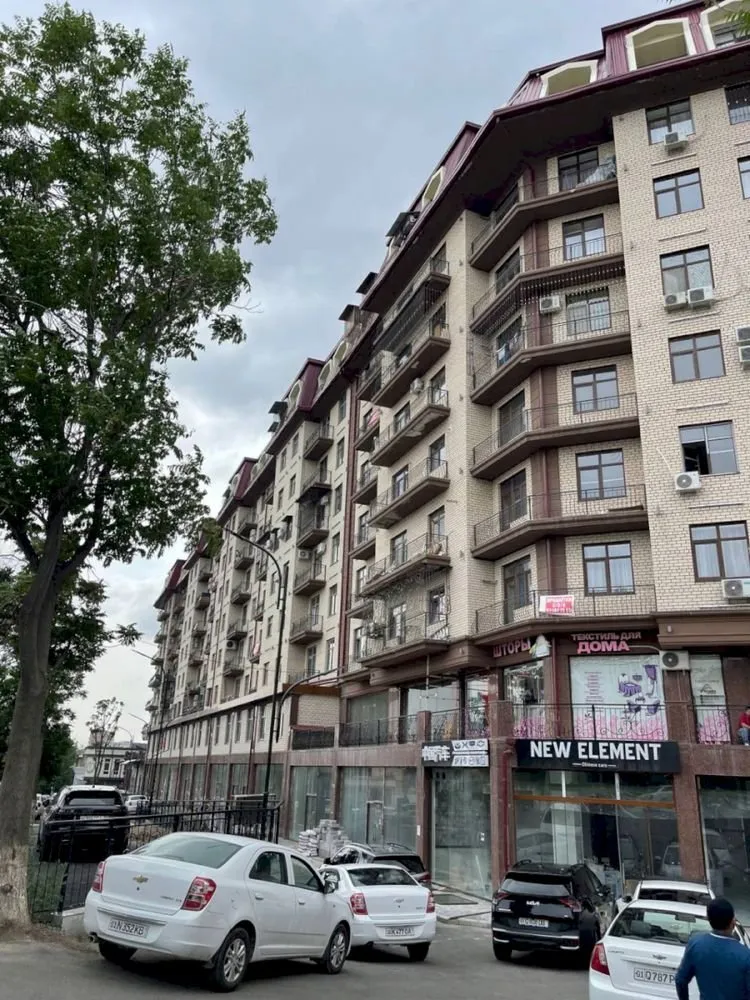 137 m², 4-xonali kvartira, 5/9