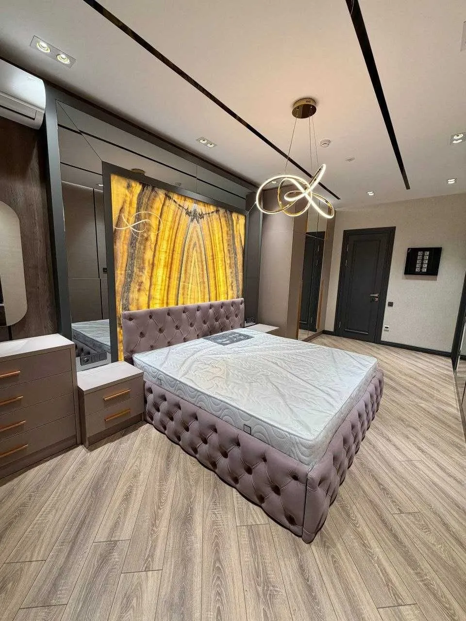 115 м², 4-комн. квартира, 24/25