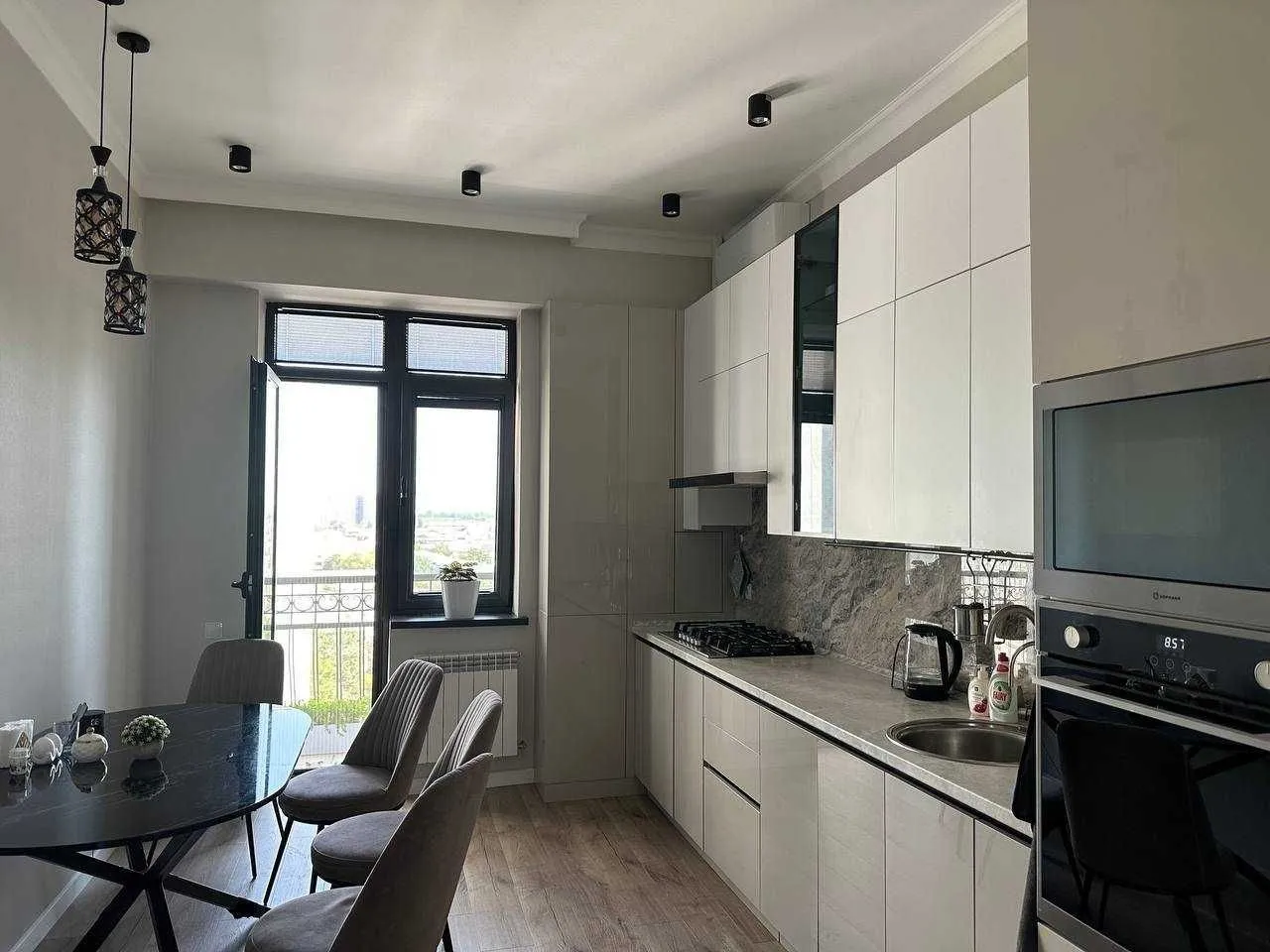 116 м², 4-комн. квартира, 8/9