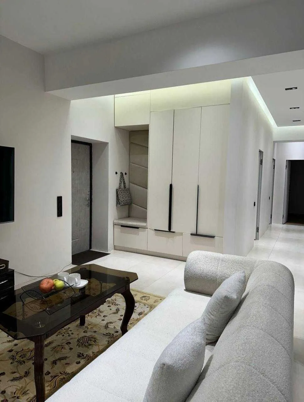 105 м², 4-комн. квартира, 6/9