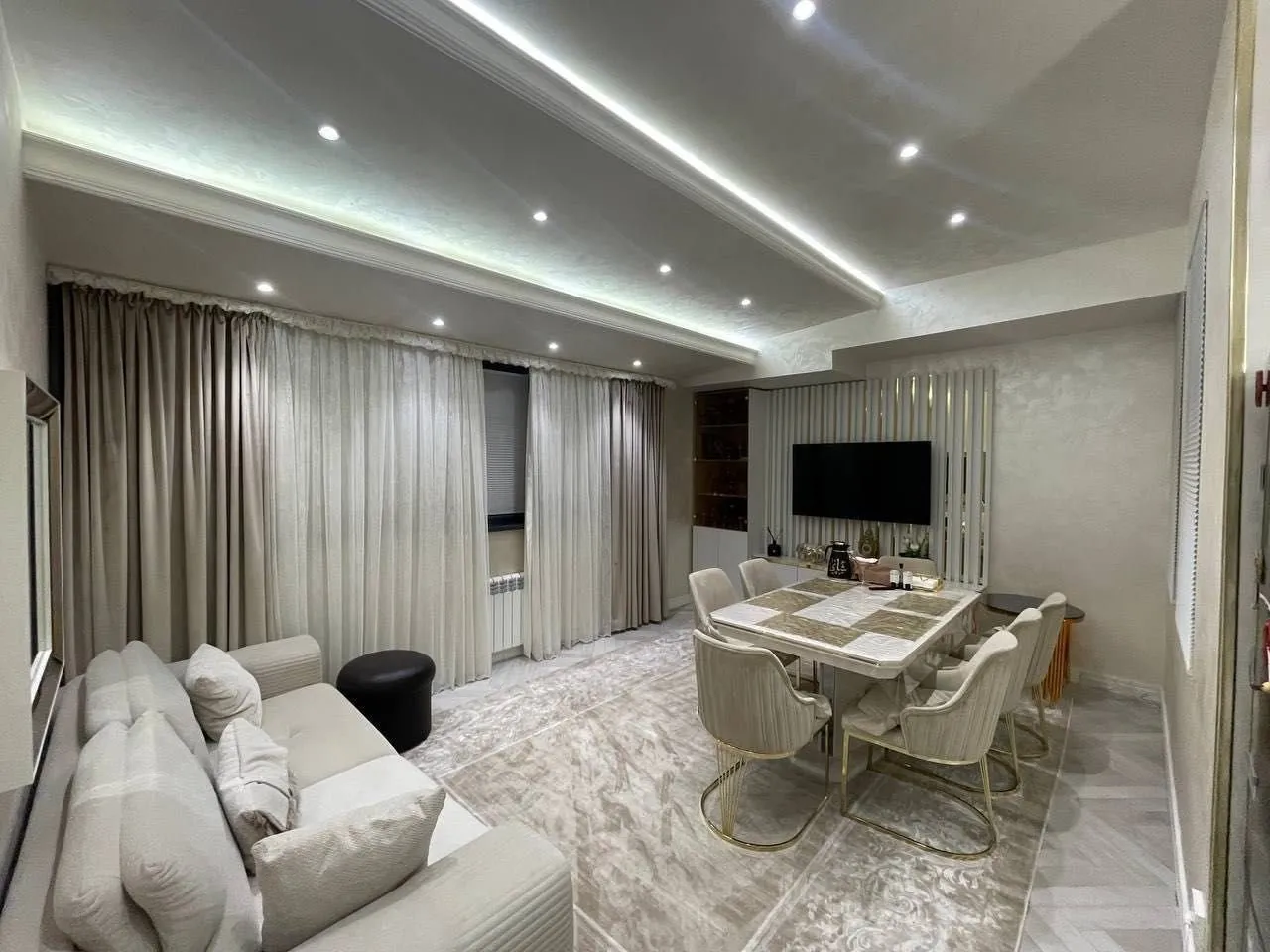 180 м², 5-комн. квартира, 3/9