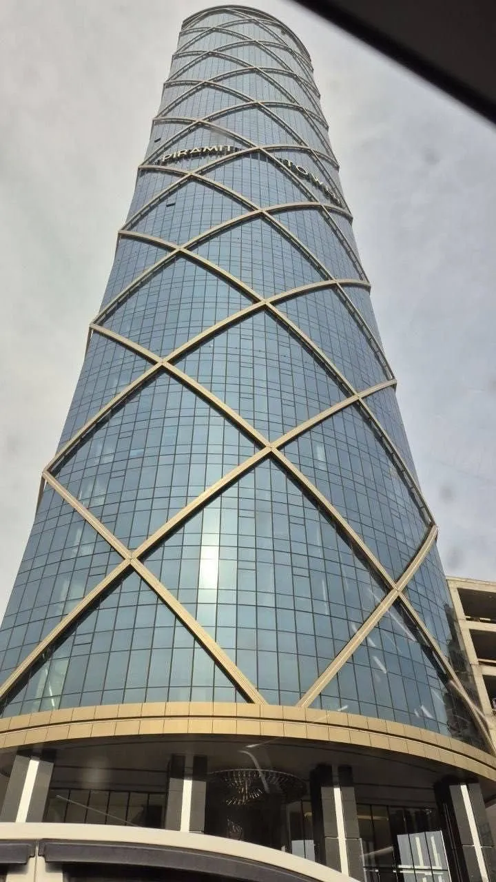 100 м², 3-комн. квартира, 34/47