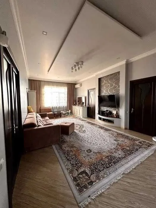 180 m², 5-xonali kvartira, 7/7