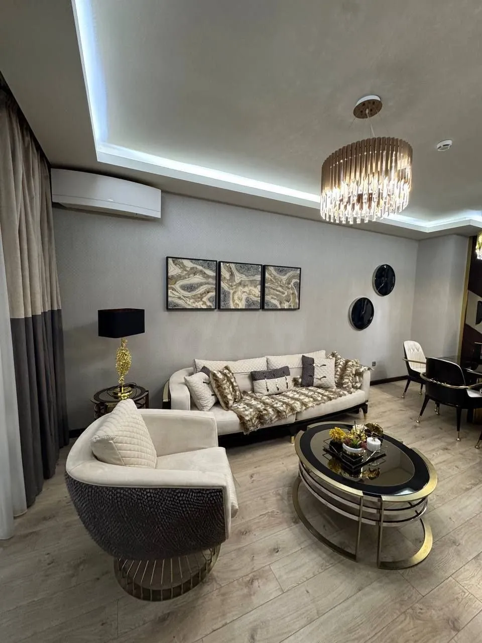 145 м², 3-комн. квартира, 3/15