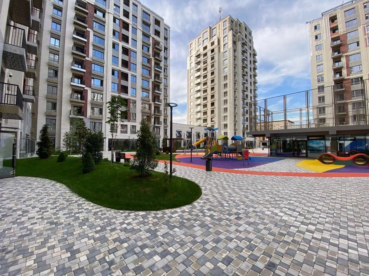 110 м², 3-комн. квартира, 11/12