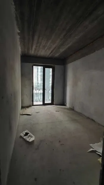 86 m², 3-xonali kvartira, 8/8-3