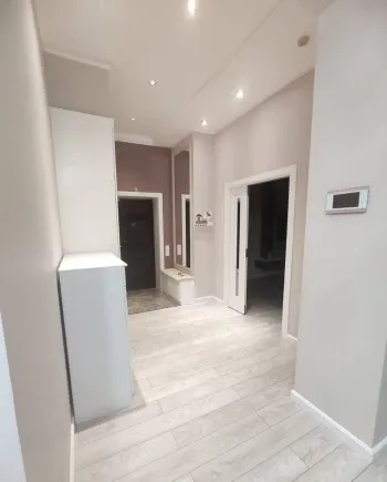 130 м², 4-комн. квартира, 4/8-1