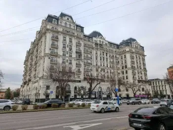 170 m², 5-xonali kvartira, 4/10-2