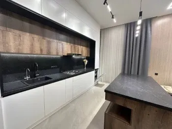 83 м², 2-комн. квартира, 4/7-3
