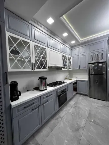 180 м², 4-комн. квартира, 8/9-1