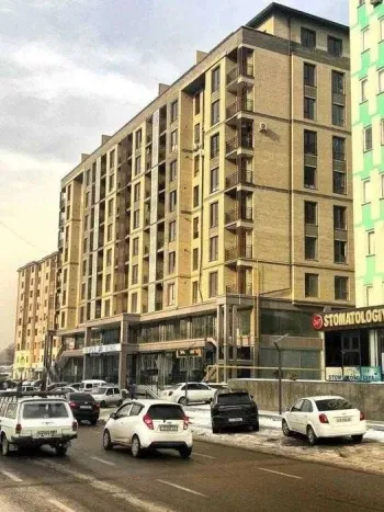 150 m², ko'p xonali kvartira, 6/7-0