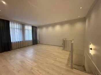 105 м², 3-комн. квартира, 1/9-1