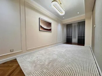 140 м², 5-комн. квартира, 8/9-2