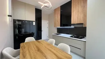 128 м², 4-комн. квартира, 7/9-2