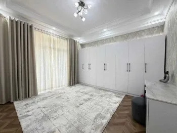 140 м², 3-комн. квартира, 4/6-3