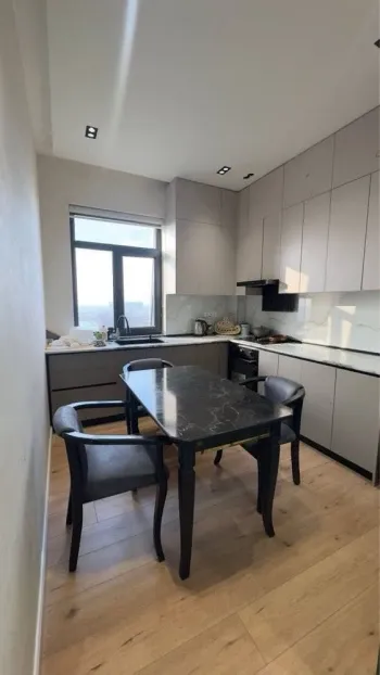 65 m², 3-xonali kvartira, 10/10-2