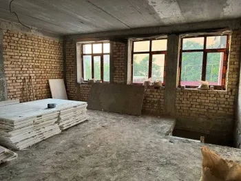 121 m², 4-xonali kvartira, 1/8-2