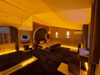 100 м², 3-комн. квартира, 10/10-3