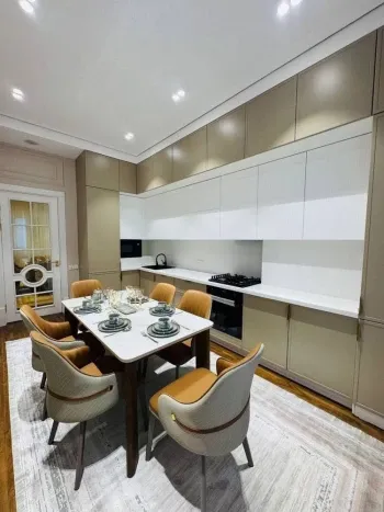 100 м², 4-комн. квартира, 6/10-3