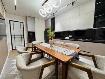 145 м², 4-комн. квартира, 4/10-0
