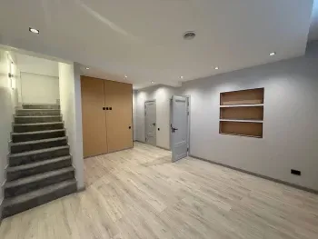 105 м², 3-комн. квартира, 1/10-2