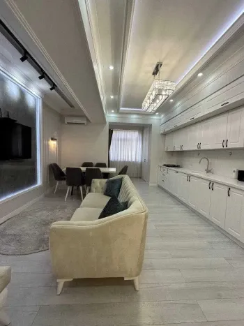 130 м², 4-комн. квартира, 6/8-1
