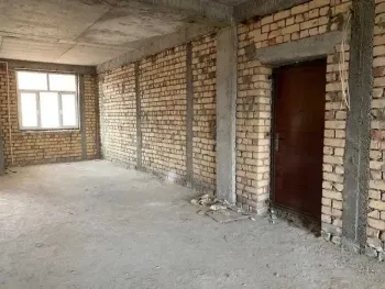 105 м², 4-комн. квартира, 2/9-3