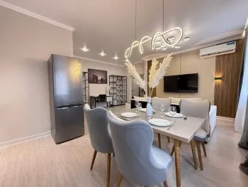 65 м², 3-комн. квартира, 6/9-2