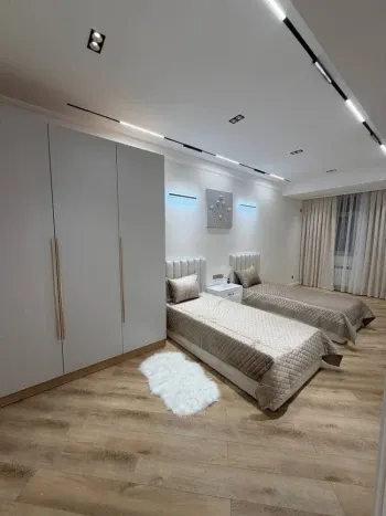 80 м², 4-комн. квартира, 6/9-2