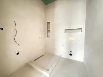 130 m², 3-xonali kvartira, 10/10-3