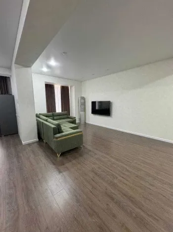 115 м², 3-комн. квартира, 2/8-2