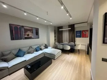 100 м², 3-комн. квартира, 9/25-0