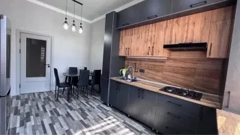 77 m², 3-xonali kvartira, 7/8-2