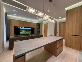 81 m², 4-xonali kvartira, 7/9-1