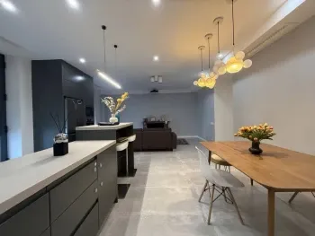 140 m², 4-xonali kvartira, 5/8-3