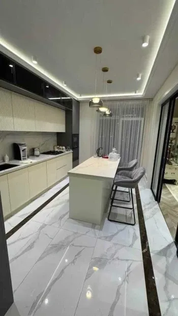 120 м², 4-комн. квартира, 3/12-1