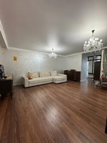 175 м², 3-комн. квартира, 6/7-0