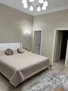 200 m², 5-xonali kvartira, 3/9-0